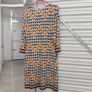 Gold/Black Dress Large with sleeves to elbow with a gold chain on front